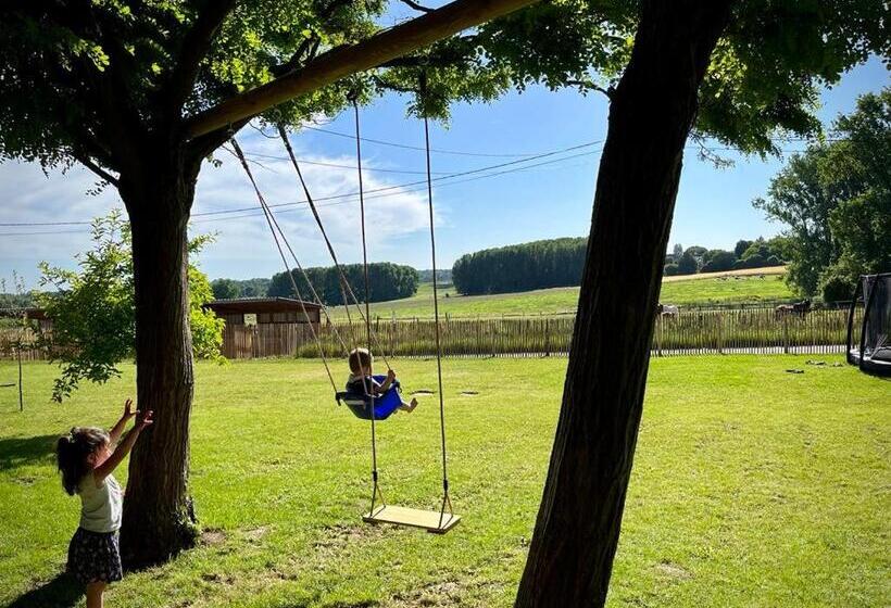 تختخواب و صبحانه La Cense Du Noir Jambon