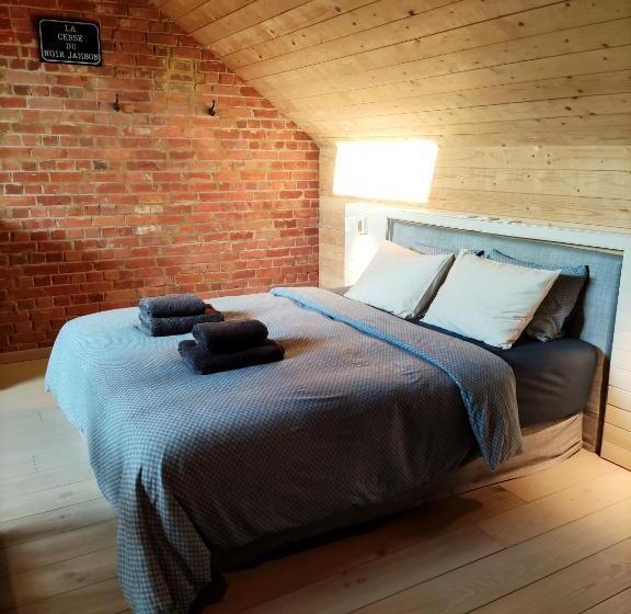 צימר La Cense Du Noir Jambon