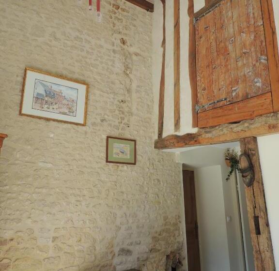 ベッドアンドブレックファースト La Ferme Du Bourg