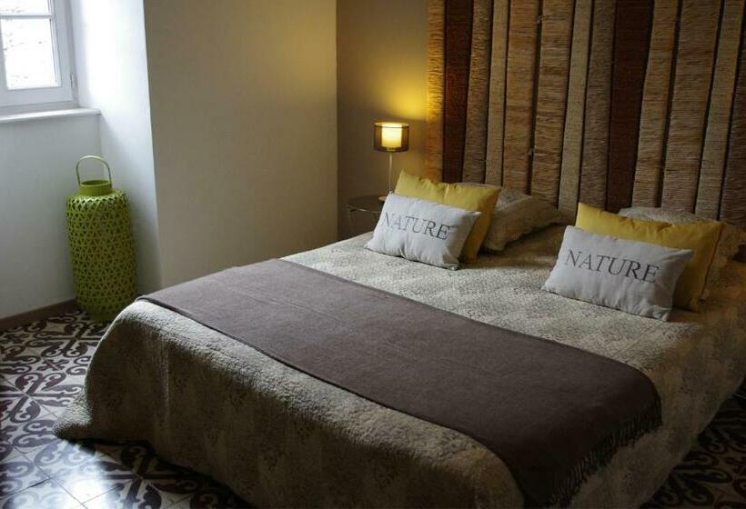 민박 La Haute Maurelle