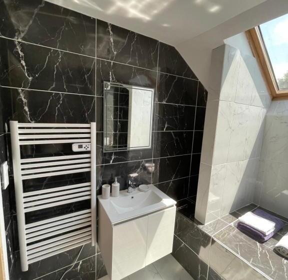 민박 Le Lodge Du Pichat