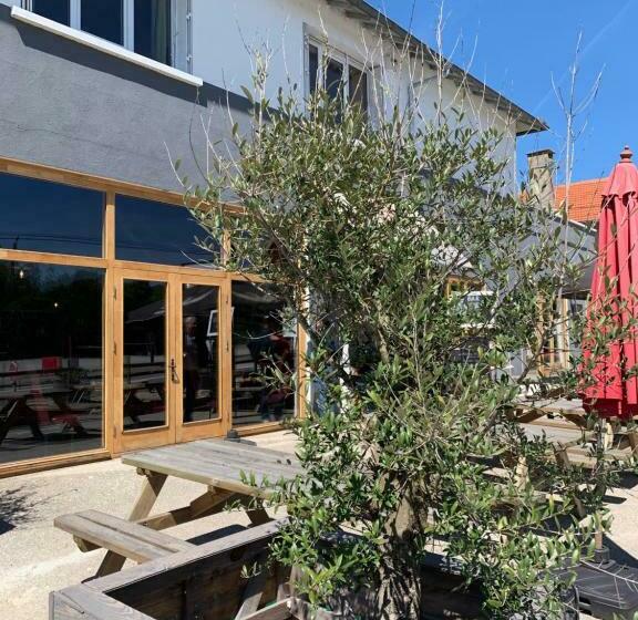 בית מלון כפרי Bar 145