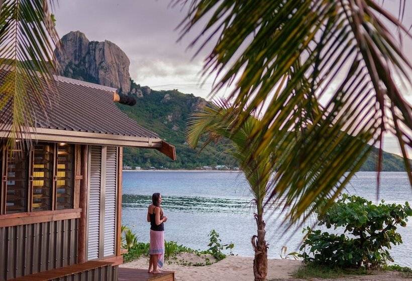 호텔 Barefoot Kuata Island Resort