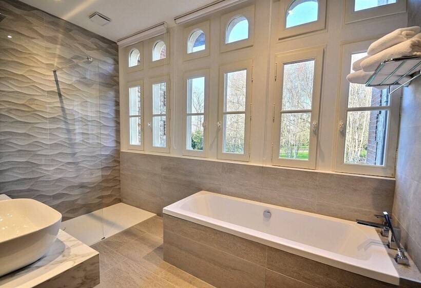 ホテル Château De La Bribourdière