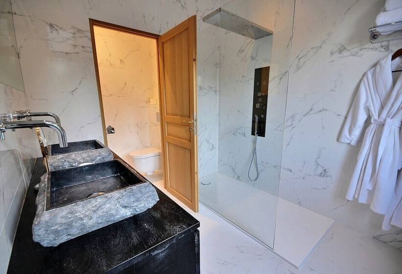 ホテル Château De La Bribourdière