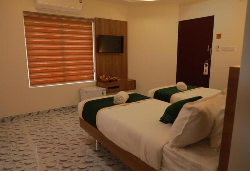 Отель Delano Residency