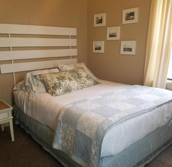 Отель Guesthouse Cannon Beach