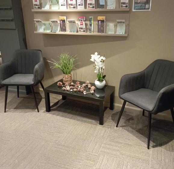 בית מלון כפרי Ibis Les Etangs Des Moines