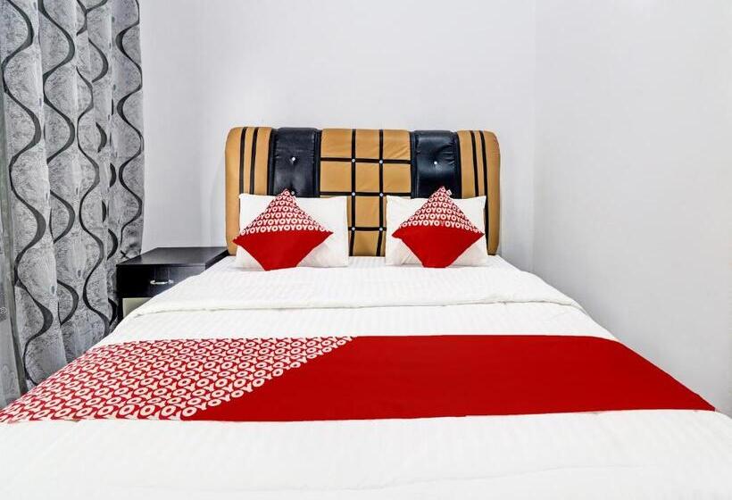 בית מלון כפרי Oyo 91203 Naufal Residence Syariah