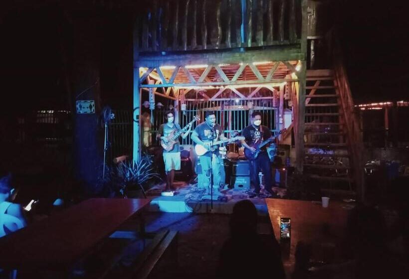 호텔 Smallfry S Beach Resort