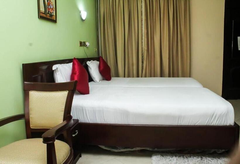 هتل Sweet Pee Executive