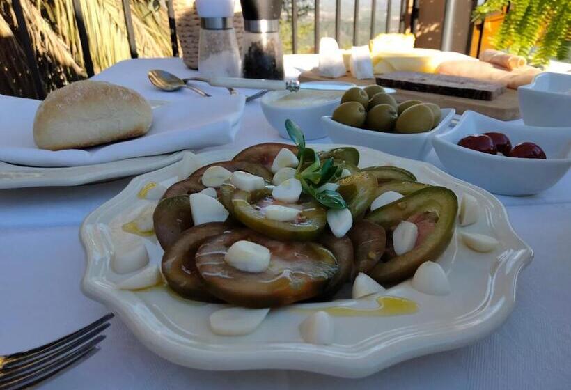 Les Penyetes Boutique Bed And Breakfast