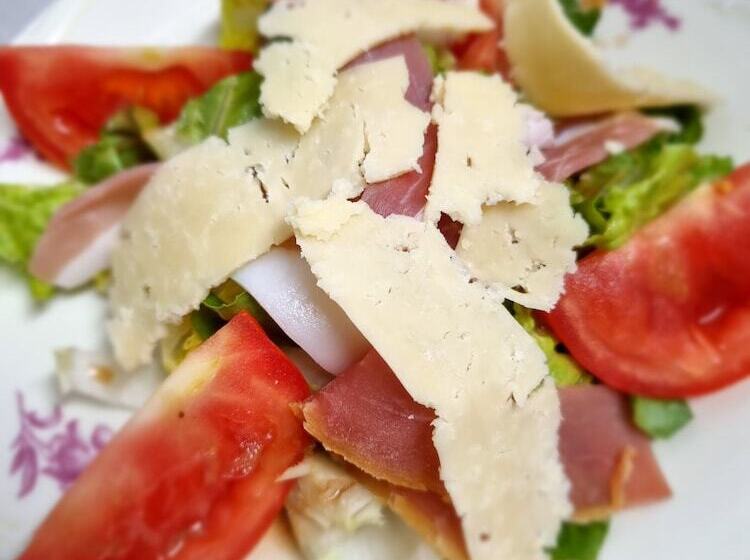 ペンション Au Coeur Du Volcantal