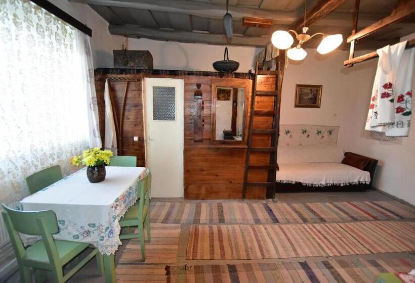 Пансион Casa Traditionala Ardeleana