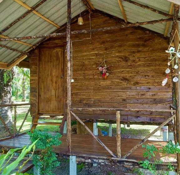 بنسيون Koom Kachanaan