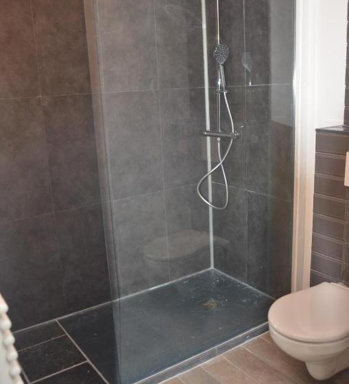 膳宿费 La Cave Au Chat Pitre / L étable