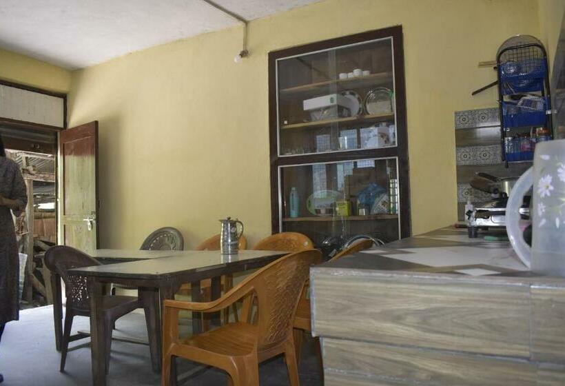 膳宿费 Shabnam River View Home Stay