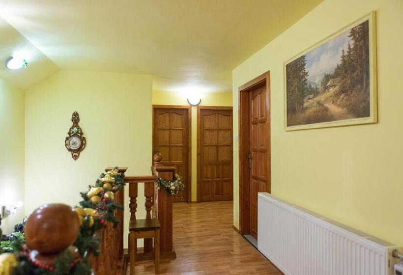 Пансион Ubytovanie Adina Poltár