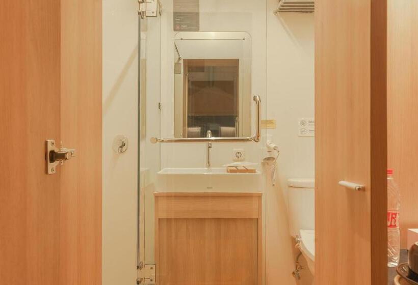 Курорт Bobocabin Gunung Mas, Puncak