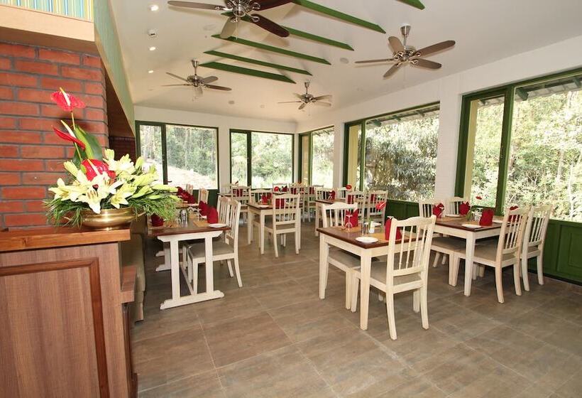 リゾートホテル Club Mahindra Mount Serene, Munnar