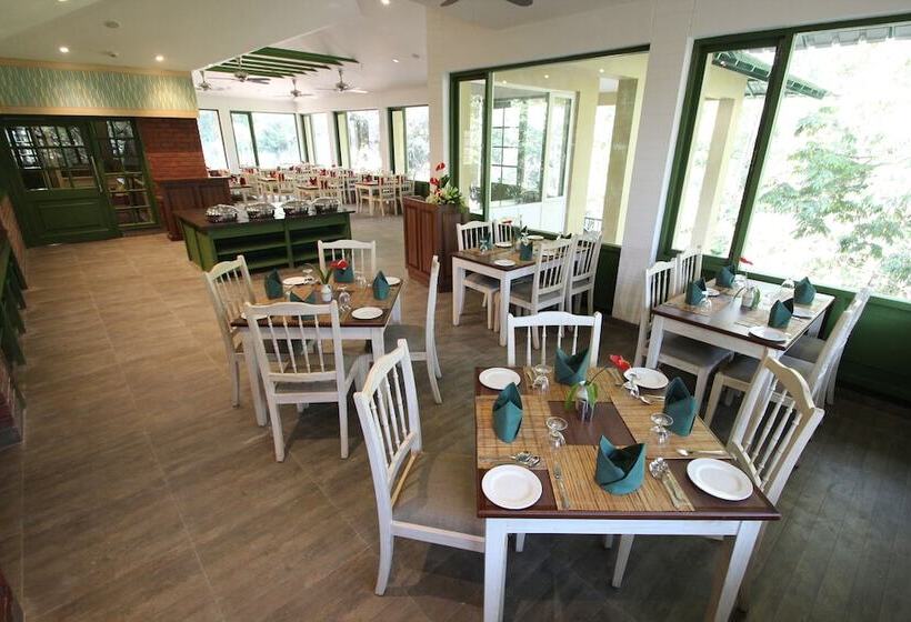 リゾートホテル Club Mahindra Mount Serene, Munnar