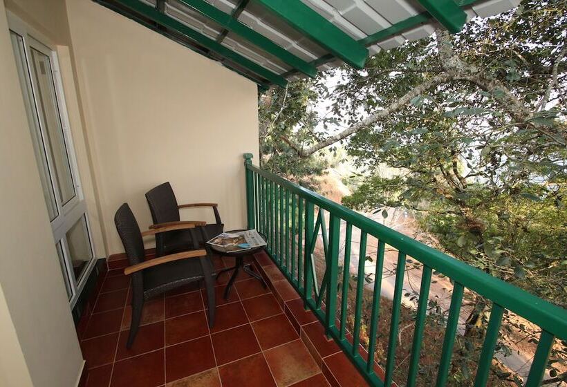 リゾートホテル Club Mahindra Mount Serene, Munnar