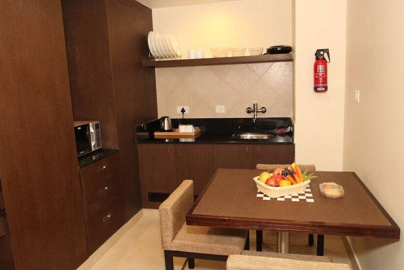 リゾートホテル Club Mahindra Mount Serene, Munnar