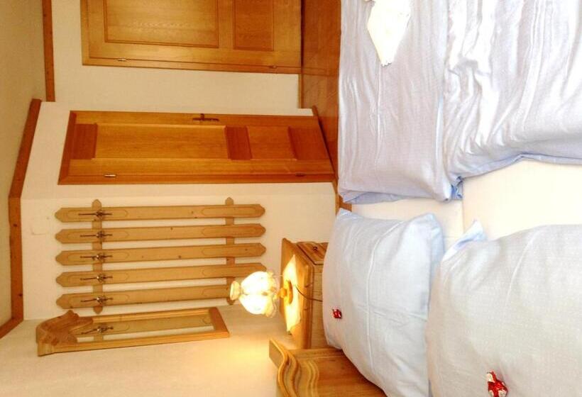 ユースホステル Frühstückspension Zur Post Reisinger Kg St Oswald