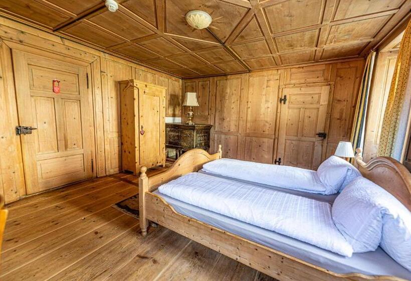 ユースホステル Gasthaus Rössli