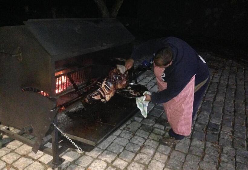 הוסטל Restaurace U Kostela