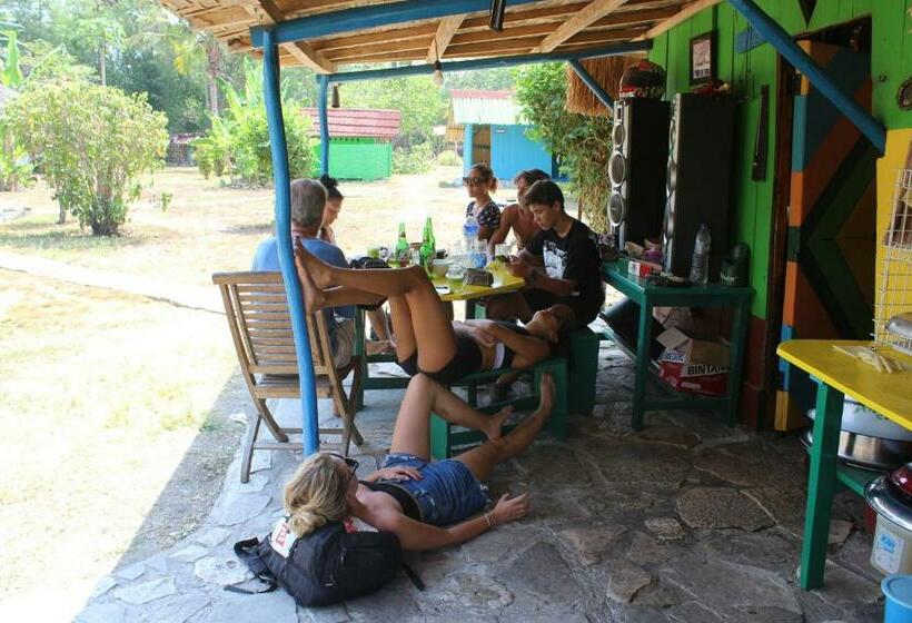 مبيت وإفطار 4 Pohon   Les 4 Arbres