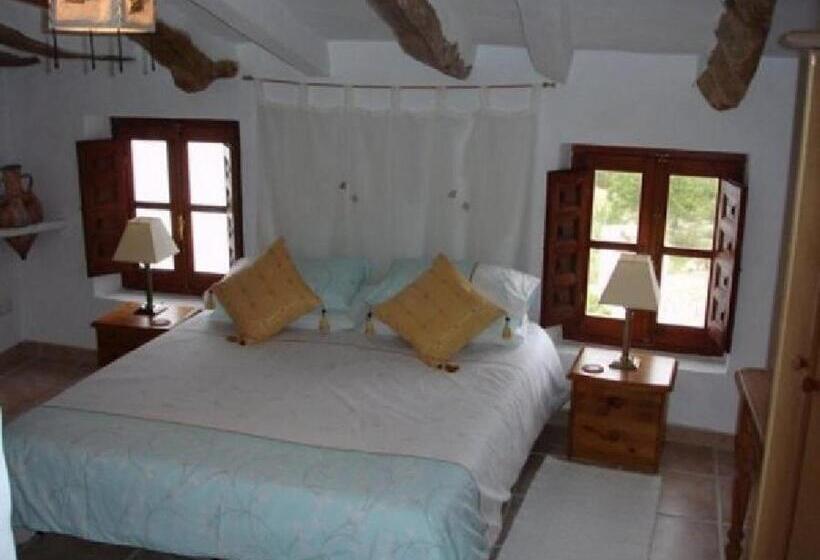 مبيت وإفطار Almond Reef Casa Rural