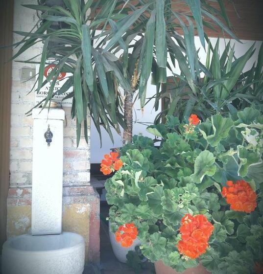 住宿加早餐  Antico Borgo Leone