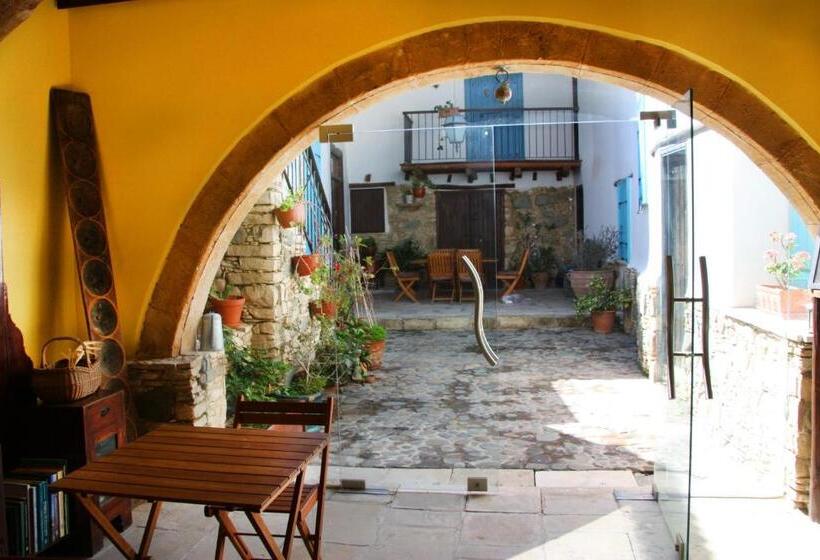 צימר Aperanti Agrotourism