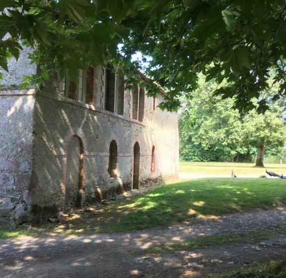 Bed and Breakfast Cabanes Et Chambre à La Bernardiere