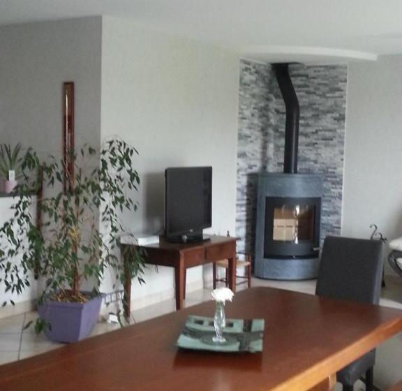 مبيت وإفطار Chambre D Hôte Le Bois Joli