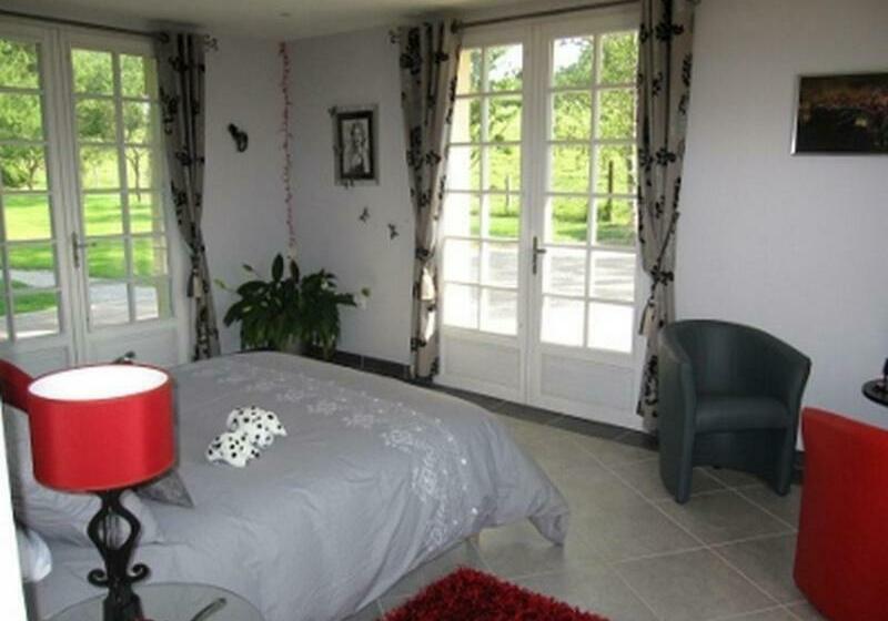 ベッドアンドブレックファースト Chambre D Hôtes La Chatelière