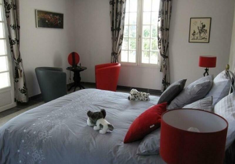 ベッドアンドブレックファースト Chambre D Hôtes La Chatelière