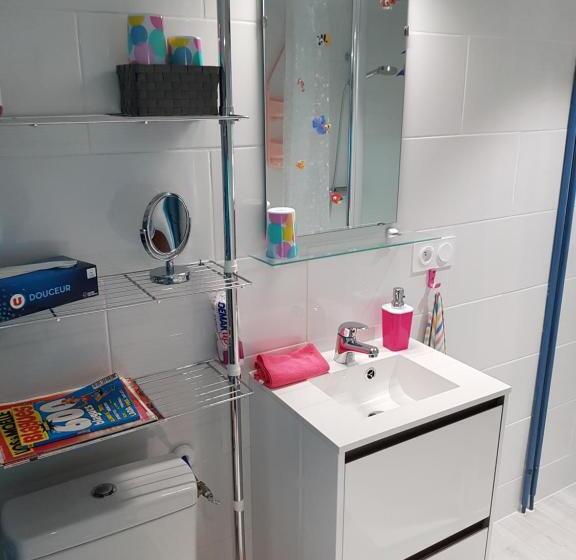 민박 Chambre D Hôtes Le Gachignard