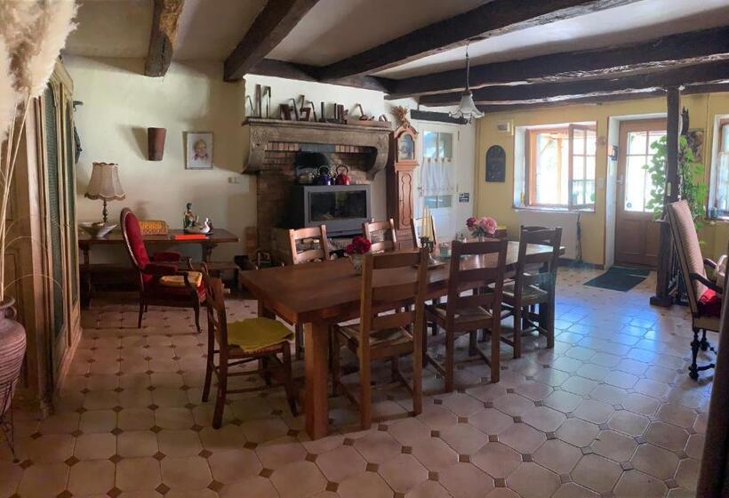 Bed and Breakfast Chambres D  Hotes La Lison