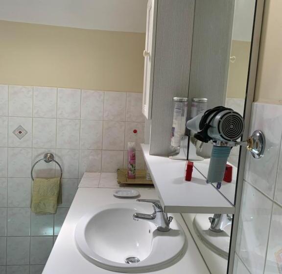 Bed and Breakfast Chambres D  Hotes La Lison