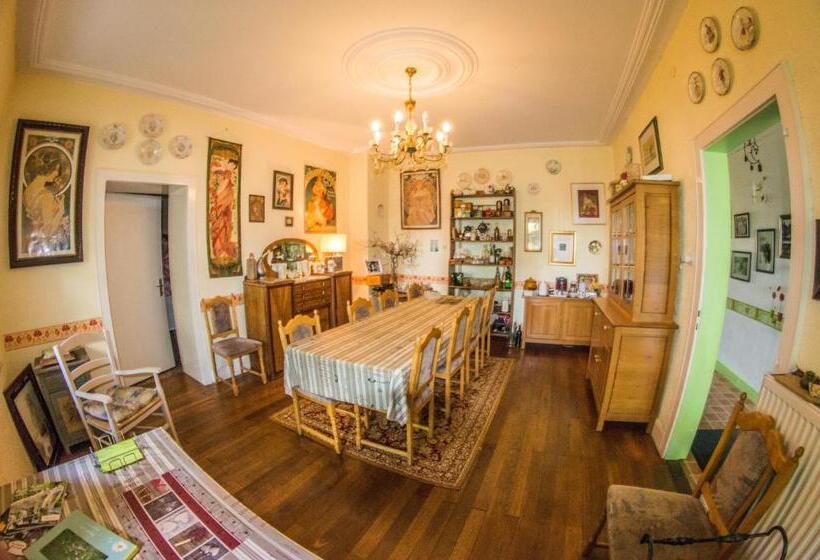 ベッドアンドブレックファースト Chambres D Hôtes Au Presbytère