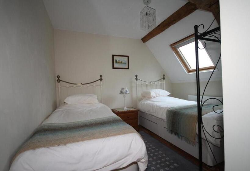 ベッドアンドブレックファースト Chambres D Hôtes La Difference Le Pressoir