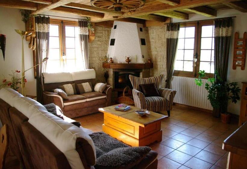 צימר Chambres D Hôtes Les Pierres Taillées