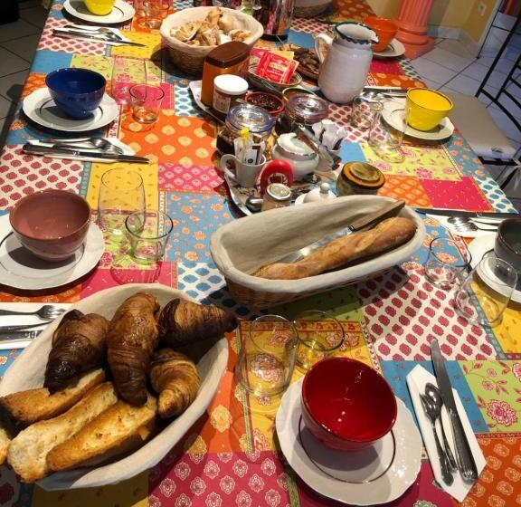 ベッドアンドブレックファースト Chambres Table D Hotes Carpe Diem