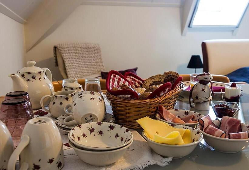 住宿加早餐  Dinie S Bed En Brood