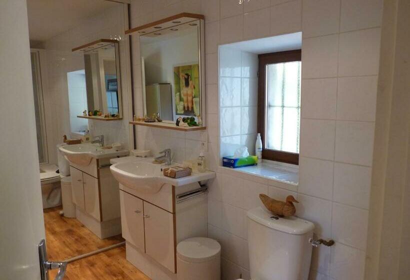 مبيت وإفطار Domaine De La Safranière   Chambre D Hote