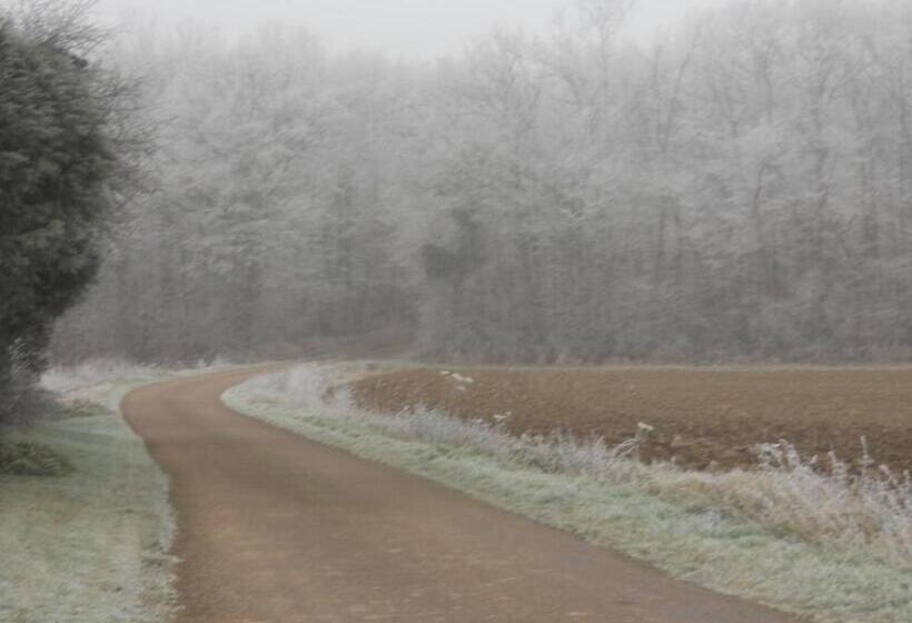 مبيت وإفطار Ferme Les Rousseaux