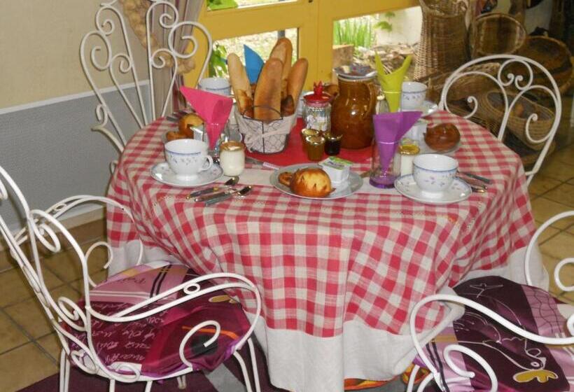 مبيت وإفطار Ferme Les Rousseaux