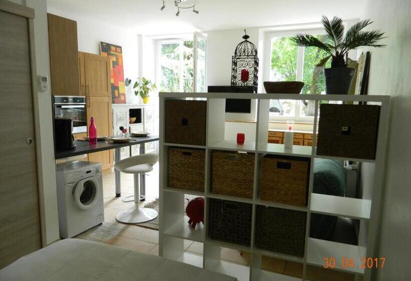 צימר Gite De L école